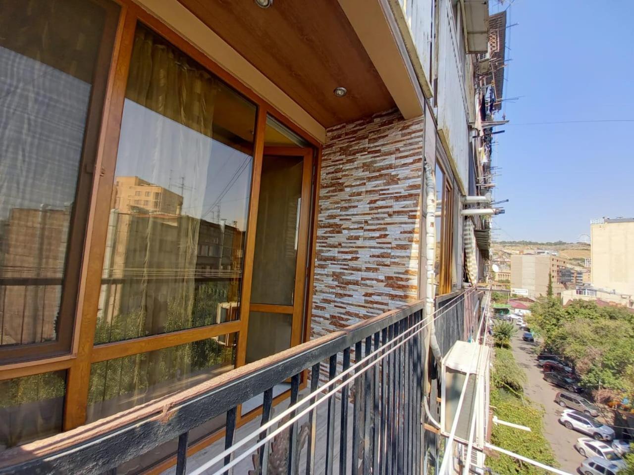 Gevorg'S Appartment Yerevan Ngoại thất bức ảnh